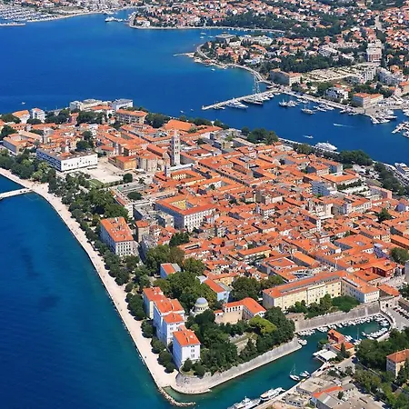 Moira I Loli Kožino